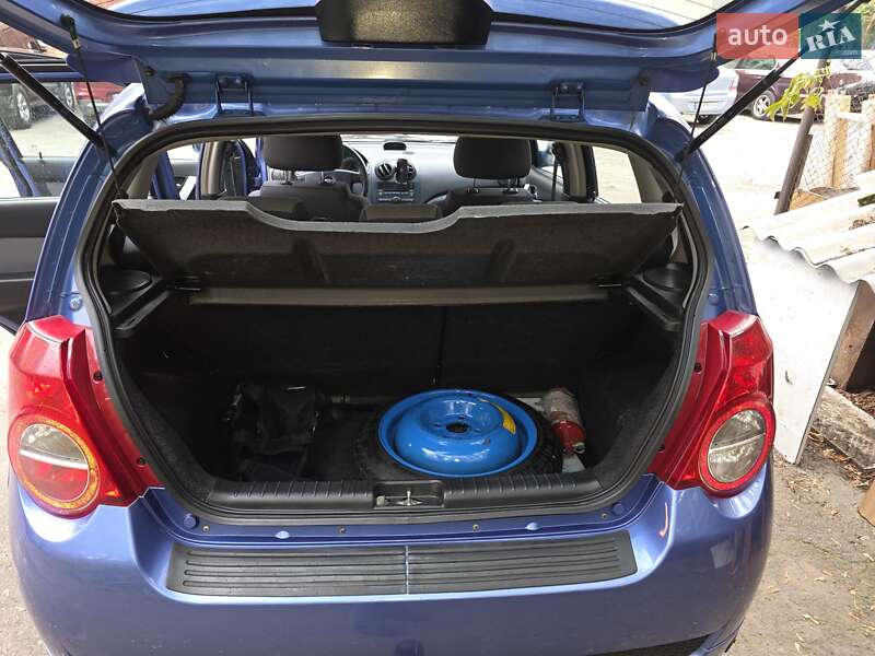 Хетчбек Chevrolet Aveo 2009 в Києві