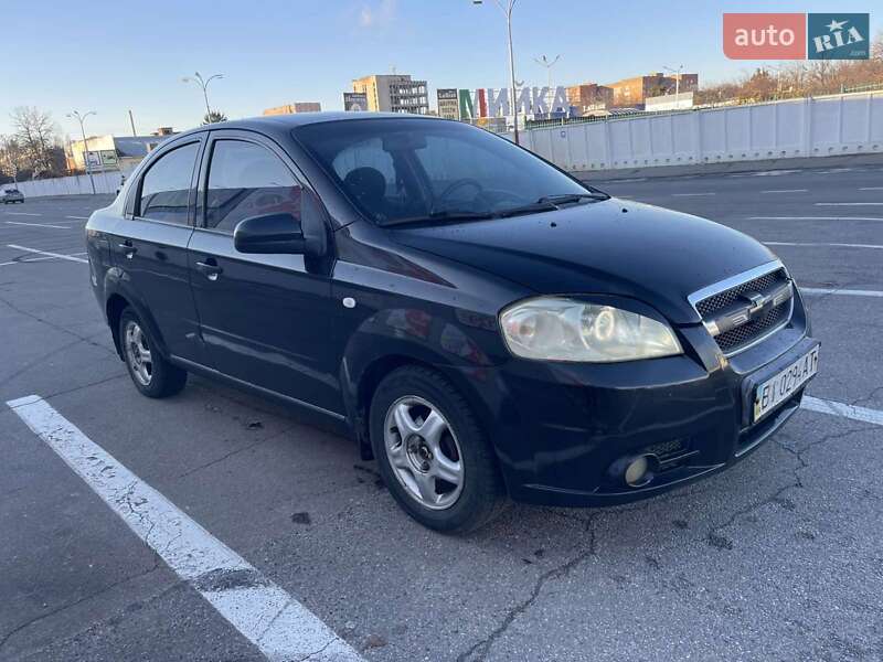 Седан Chevrolet Aveo 2006 в Полтаве