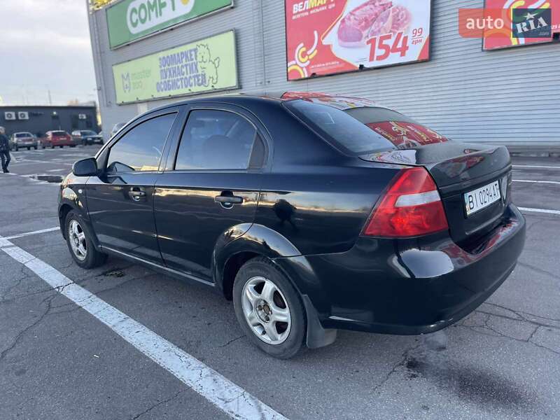 Седан Chevrolet Aveo 2006 в Полтаве