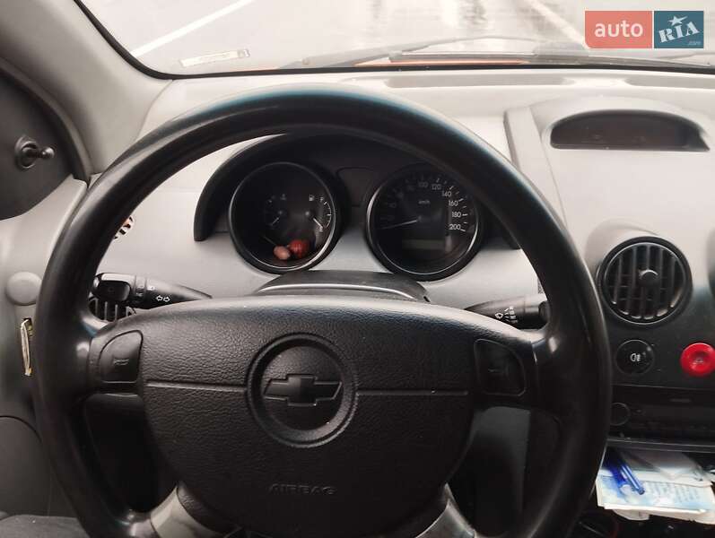 Седан Chevrolet Aveo 2005 в Запорожье