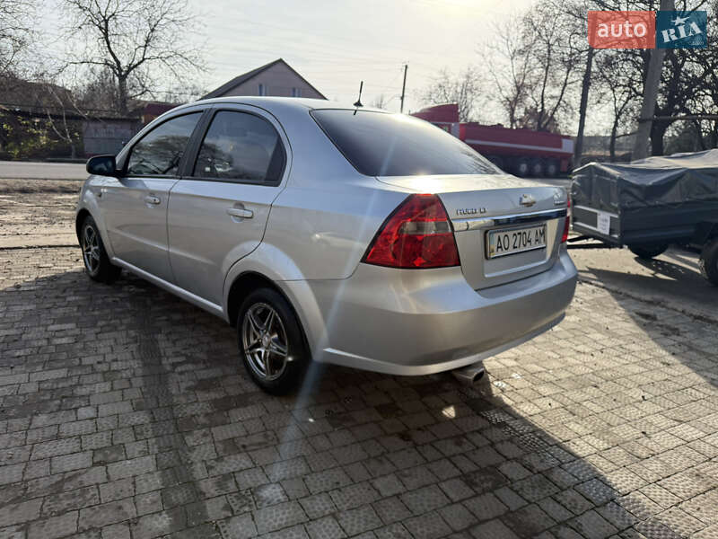 Седан Chevrolet Aveo 2008 в Николаеве