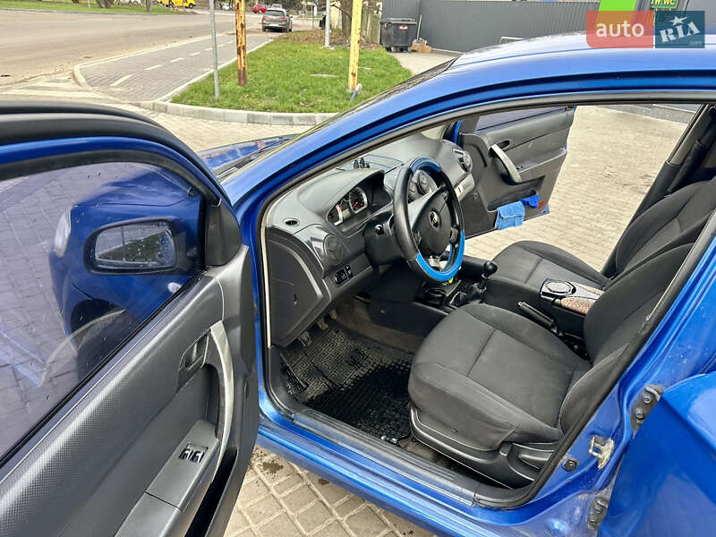 Седан Chevrolet Aveo 2007 в Кропивницькому