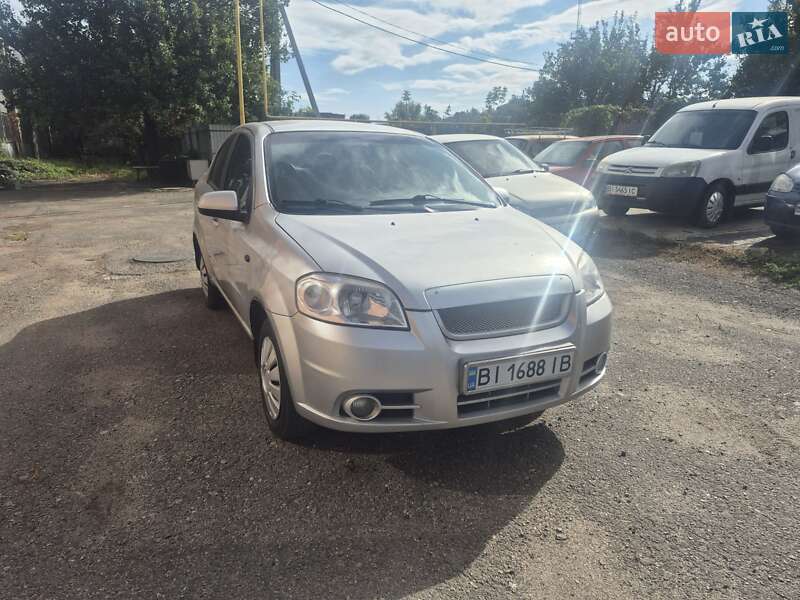 Седан Chevrolet Aveo 2007 в Полтаве