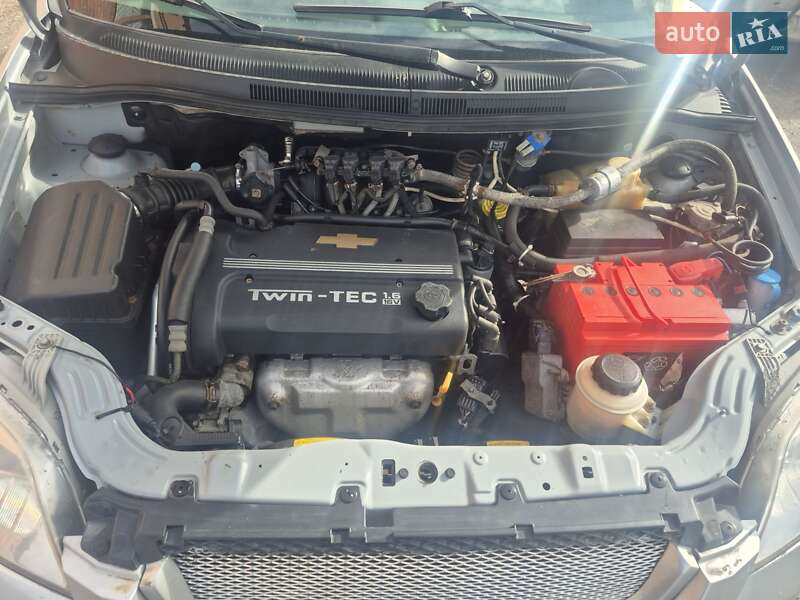 Седан Chevrolet Aveo 2007 в Полтаве