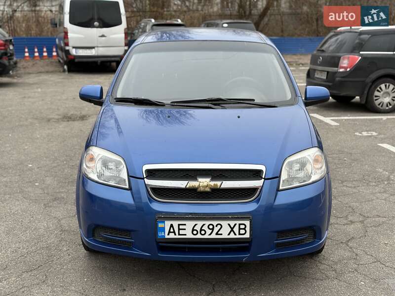 Седан Chevrolet Aveo 2006 в Киеве
