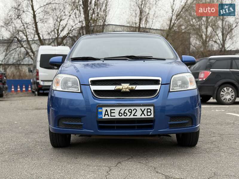 Седан Chevrolet Aveo 2006 в Киеве