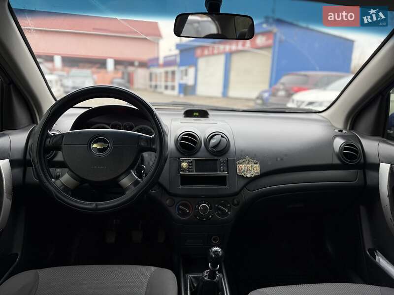Седан Chevrolet Aveo 2006 в Киеве
