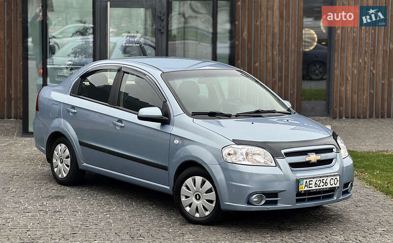 Седан Chevrolet Aveo 2008 в Дніпрі