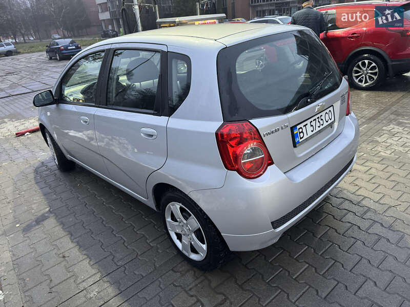 Хэтчбек Chevrolet Aveo 2010 в Львове