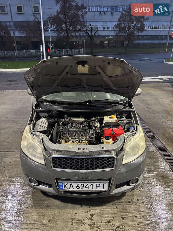 Хэтчбек Chevrolet Aveo 2008 в Киеве