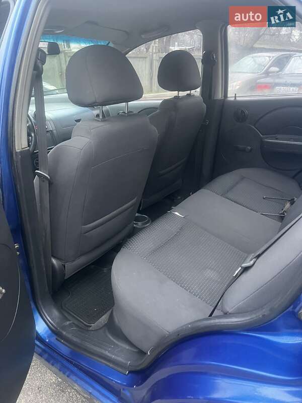 Седан Chevrolet Aveo 2006 в Чернігові
