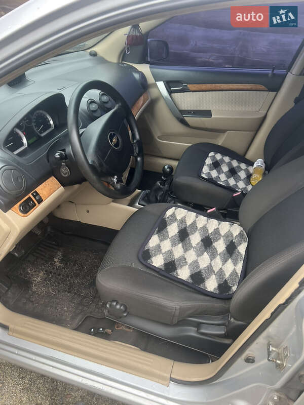 Седан Chevrolet Aveo 2008 в Носовке