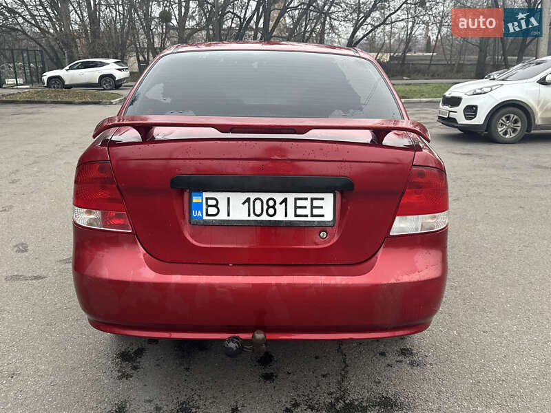 Седан Chevrolet Aveo 2005 в Полтаві