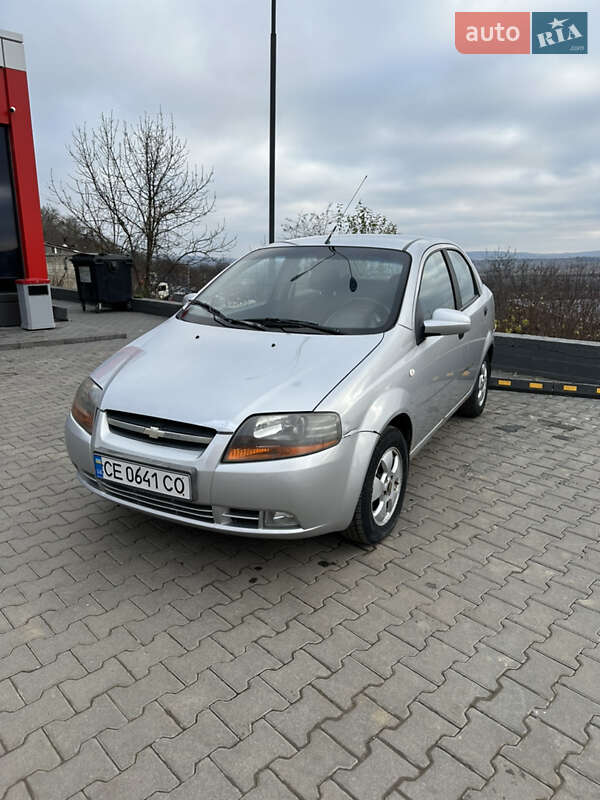 Седан Chevrolet Aveo 2006 в Чернівцях