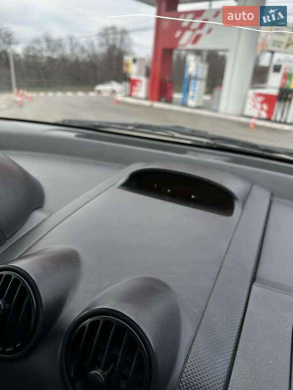 Седан Chevrolet Aveo 2006 в Чернівцях