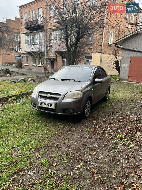 Седан Chevrolet Aveo 2007 в Виннице