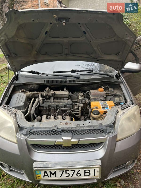 Седан Chevrolet Aveo 2007 в Виннице