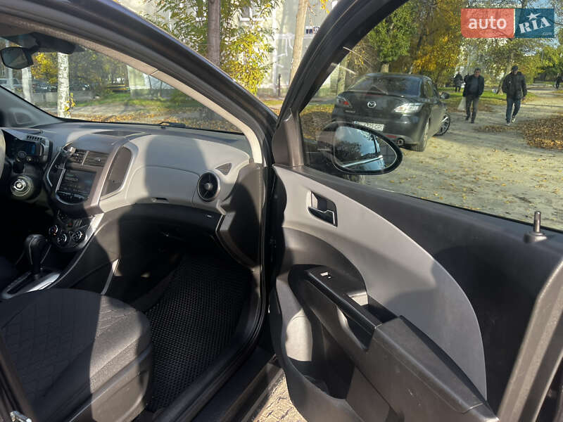 Седан Chevrolet Aveo 2014 в Кременчуге