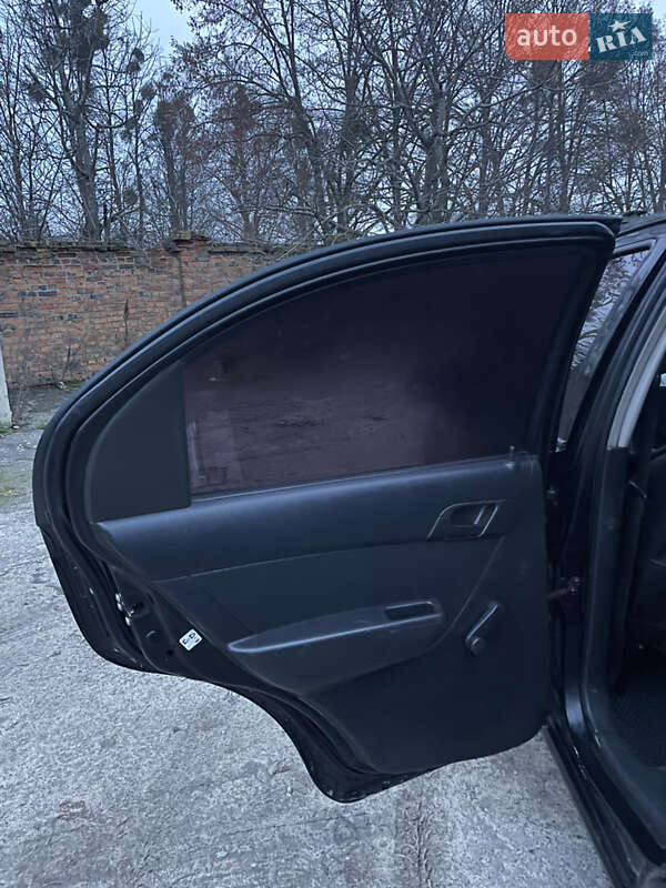 Седан Chevrolet Aveo 2006 в Жмеринке