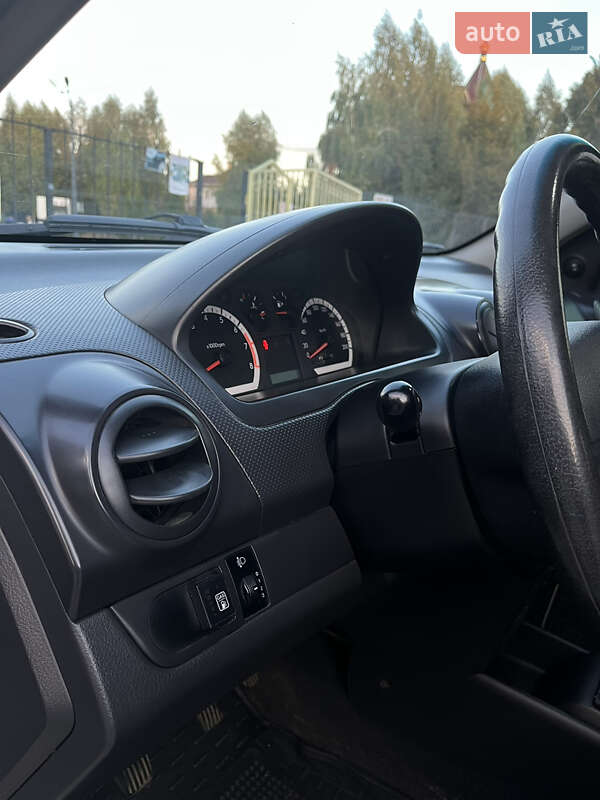 Седан Chevrolet Aveo 2006 в Киеве фото 9 Седан Chevrolet Aveo 2006 в Киеве