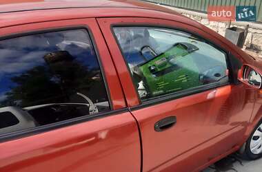 Седан Chevrolet Aveo 2005 в Волочиске