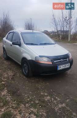 Седан Chevrolet Aveo 2006 в Ровно
