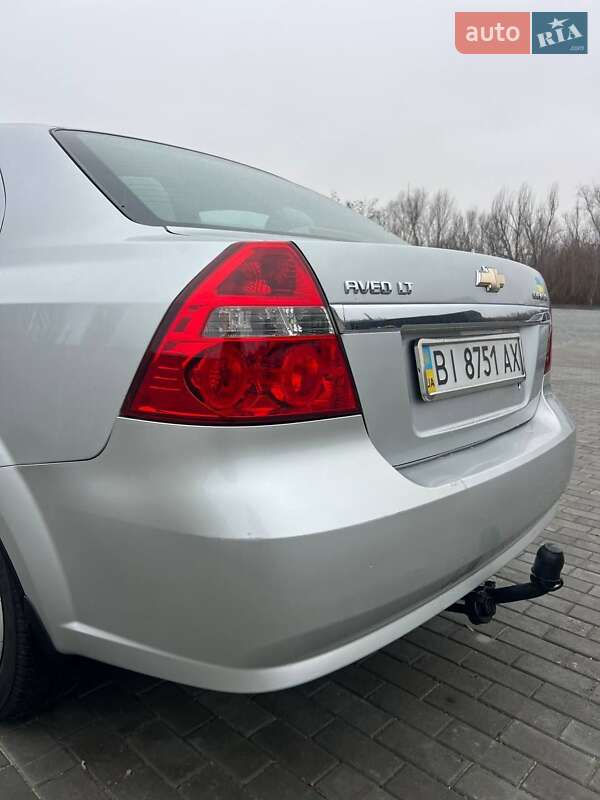 Седан Chevrolet Aveo 2008 в Хороле