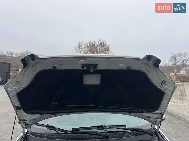 Седан Chevrolet Aveo 2008 в Хороле