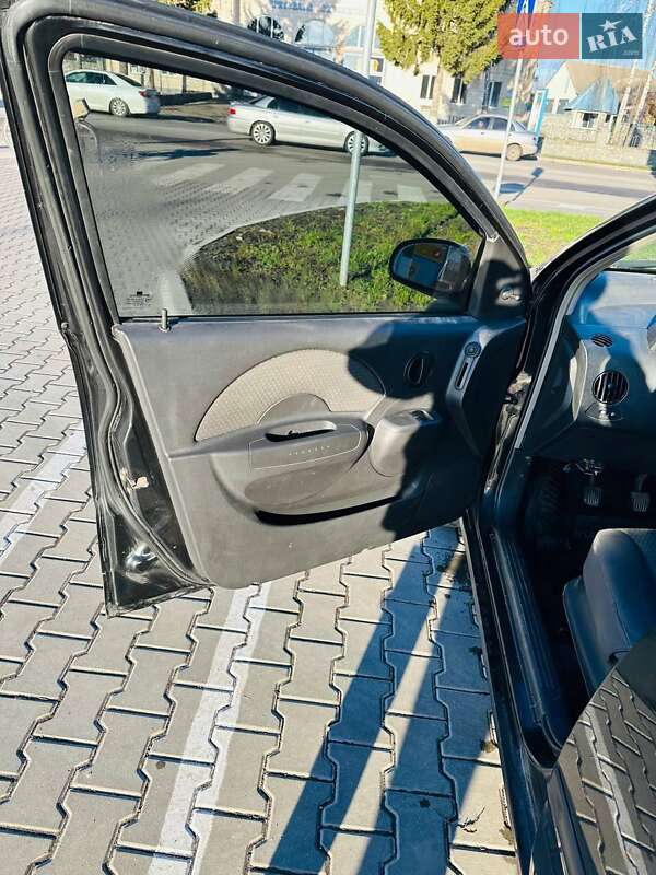 Седан Chevrolet Aveo 2006 в Знаменке