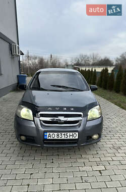 Седан Chevrolet Aveo 2006 в Ужгороде