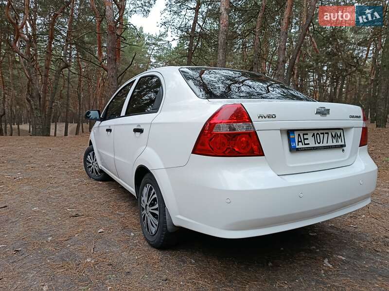 Седан Chevrolet Aveo 2007 в Дніпрі