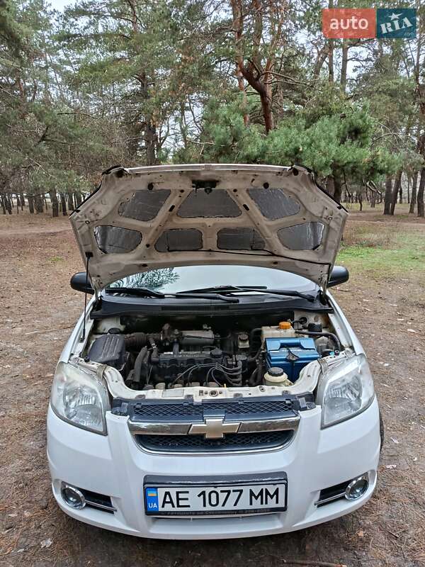 Седан Chevrolet Aveo 2007 в Дніпрі