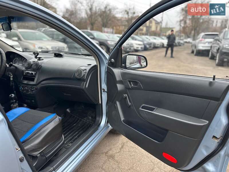 Седан Chevrolet Aveo 2011 в Вінниці