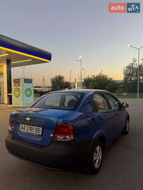 Седан Chevrolet Aveo 2005 в Полтаві