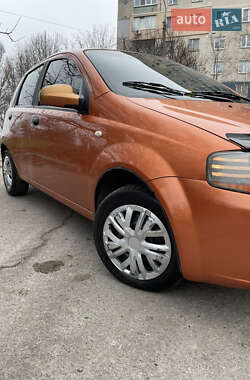 Хэтчбек Chevrolet Aveo 2006 в Запорожье