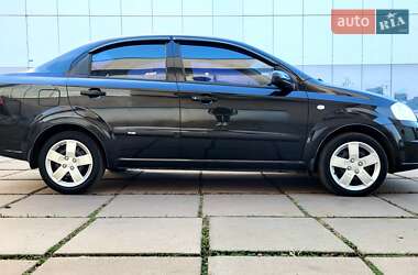 Седан Chevrolet Aveo 2008 в Кривому Розі