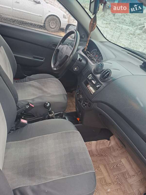 Седан Chevrolet Aveo 2007 в Луцьку