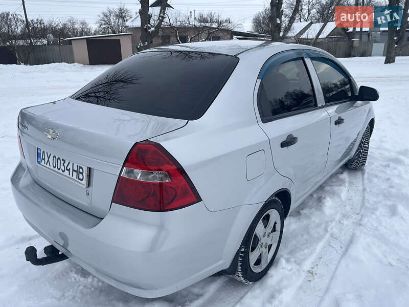 Седан Chevrolet Aveo 2011 в Первомайську