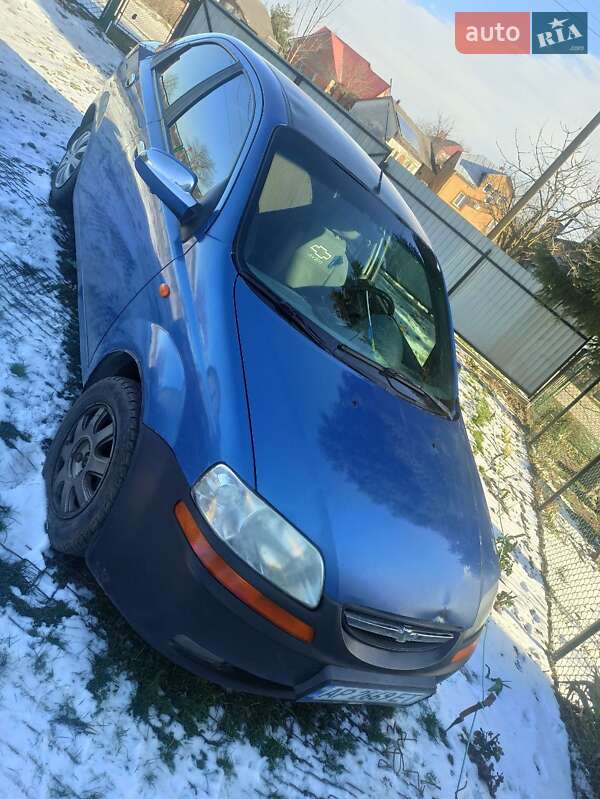 Седан Chevrolet Aveo 2005 в Рудки