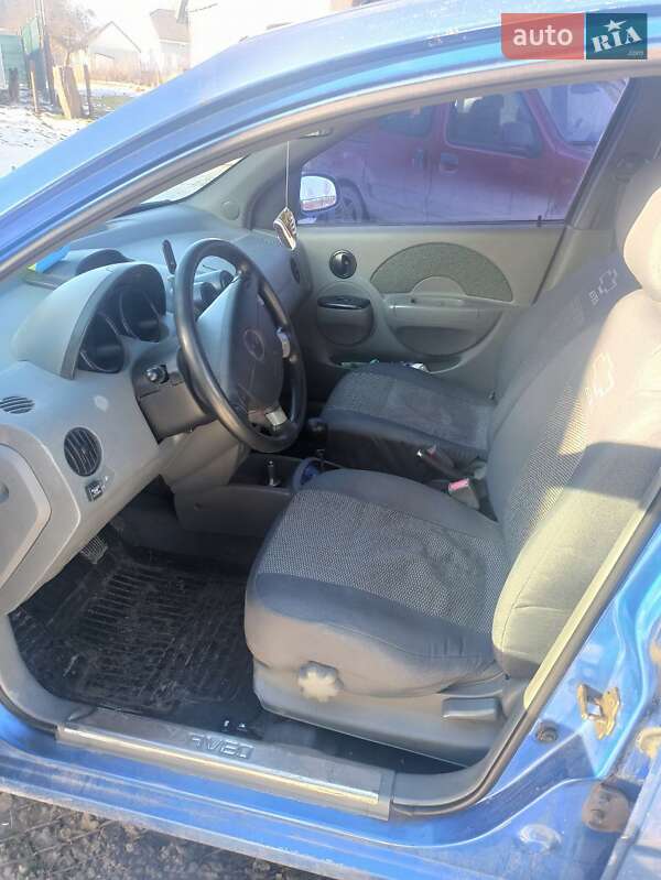 Седан Chevrolet Aveo 2005 в Рудки