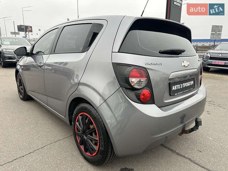 Хэтчбек Chevrolet Aveo 2012 в Киеве