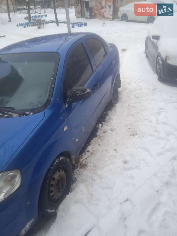 Седан Chevrolet Aveo 2008 в Києві