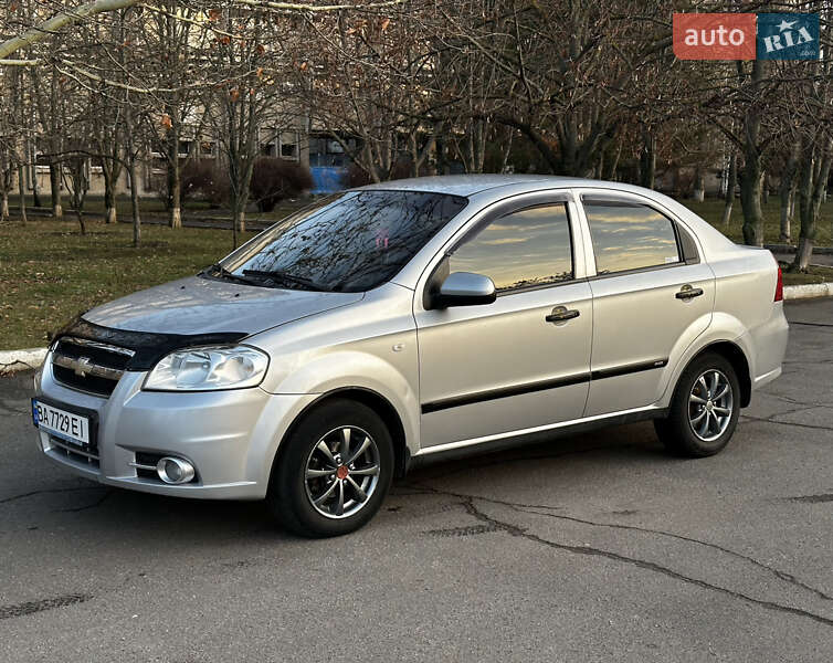 Седан Chevrolet Aveo 2006 в Миколаєві