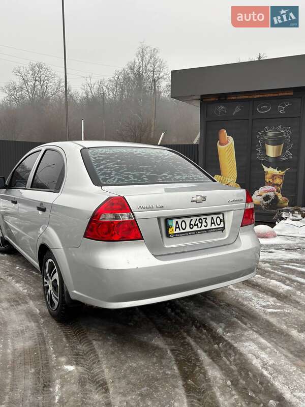 Седан Chevrolet Aveo 2008 в Иршаве