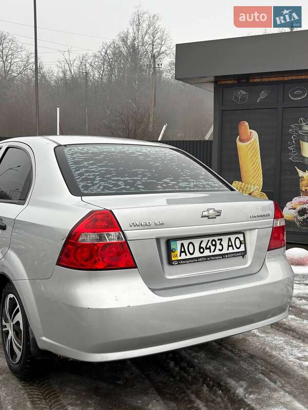 Седан Chevrolet Aveo 2008 в Иршаве