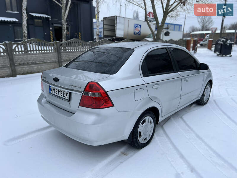 Седан Chevrolet Aveo 2008 в Бердичеві