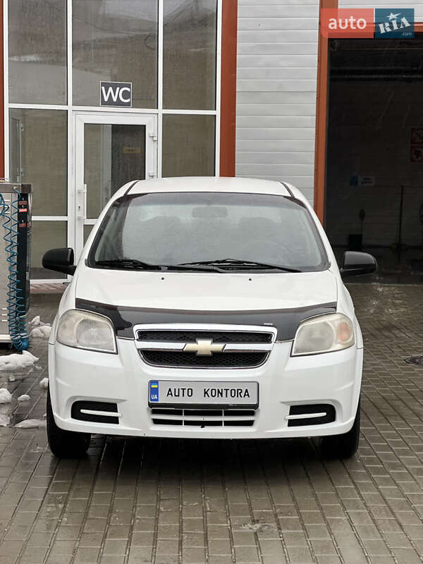 Седан Chevrolet Aveo 2008 в Сумах