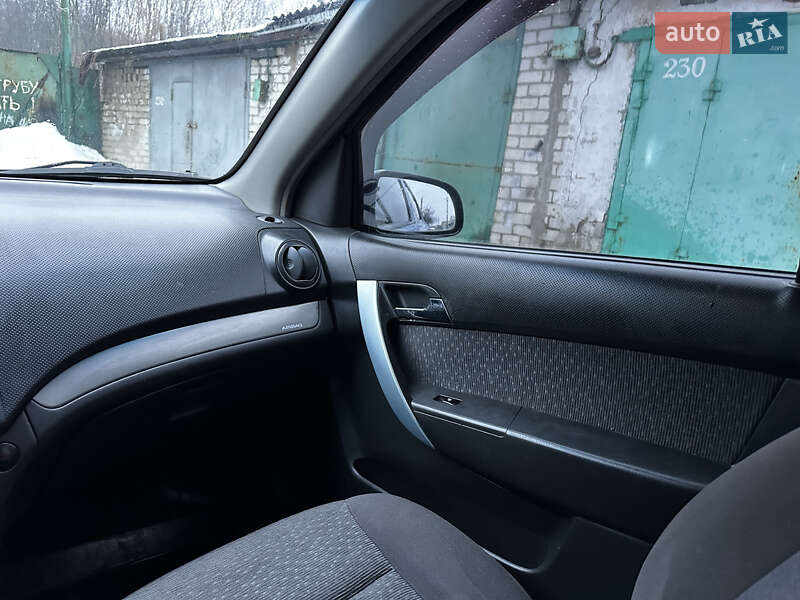 Седан Chevrolet Aveo 2007 в Харькове