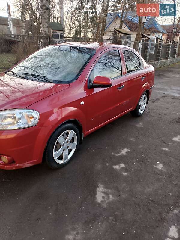 Седан Chevrolet Aveo 2008 в Радивилове