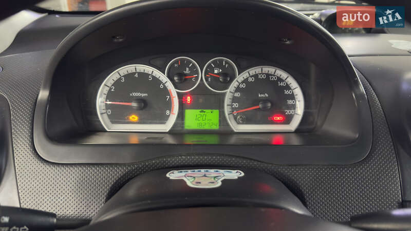 Седан Chevrolet Aveo 2007 в Харькове